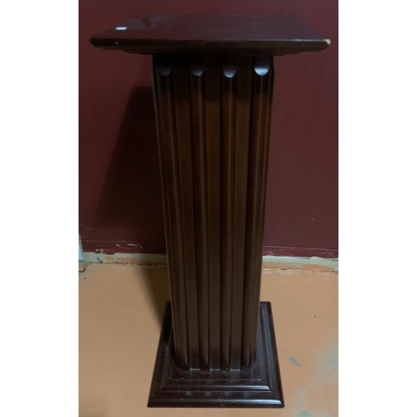 Painted Wooden Pillar 30 T, 12 L, 12 W