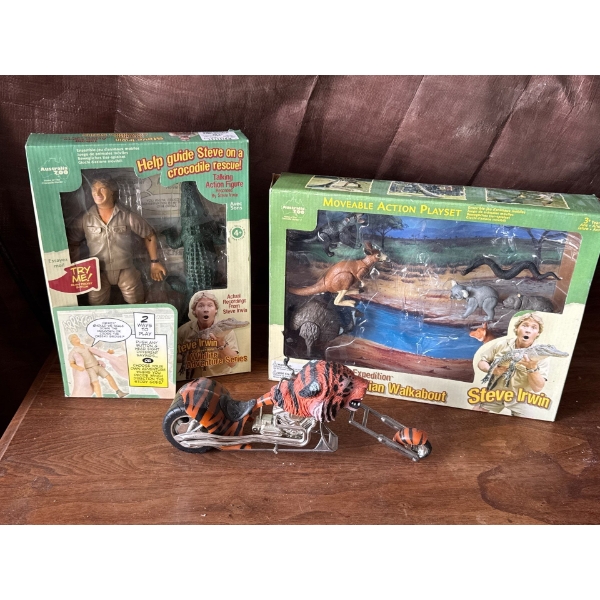 New Talking Choose Your Own Adventure Steve Irwin Figurine w/ Movable Action PLayset 