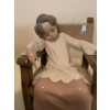 Image 2 : LLADRO  Porcelain 'Monaguillo Dormido'  - 7T 
