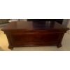 Image 5 : Vintage Thomasville Fredericksburg Mahogany Coffee Table 48x26x20