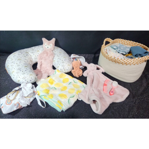 New Born Baby Essentials! Like New 0-3 Months Assorted Clothing, Bibs, Blankets, Nursing Pillow..