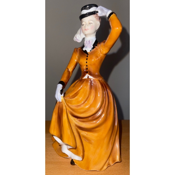 Stafforshire's Francesca Art China Made in England 1978 8"tall