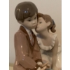 Image 3 : LLADRO Porcelain '10 And Growing' 7x8