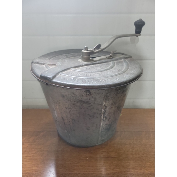 Bread Maker Universal 1904