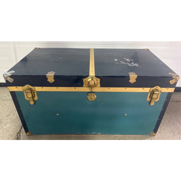 Metal-Bound Captainâ€™s Chest With Removable Insert