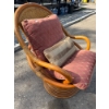 Image 2 : Ratan Swivel Chair (32" X 31" X 38")