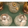 Image 4 : 8 Assorted Glass and Metal Oil Lamps