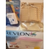 Image 1 : Revlon Spa Parafin Bath RVS1213F, Clothes Shaver and Makeup Pouches (All New) 
