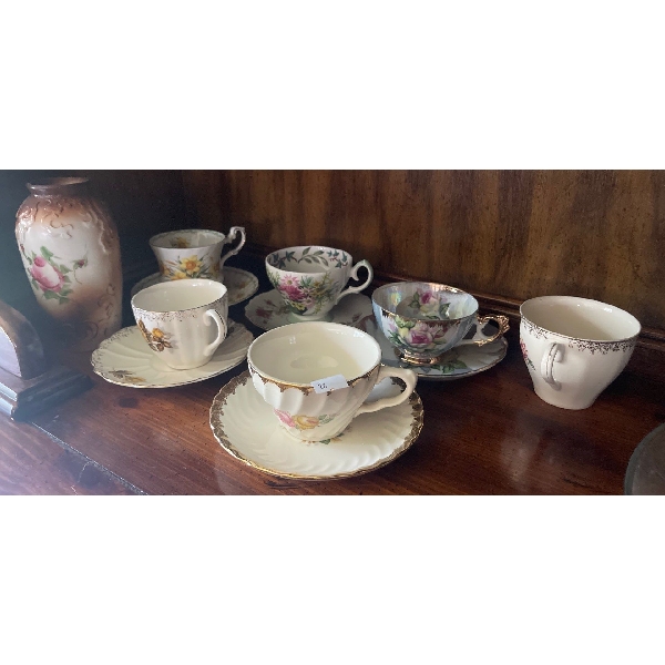 Japan Tea Cups - Royal Flowers - Royal Darby