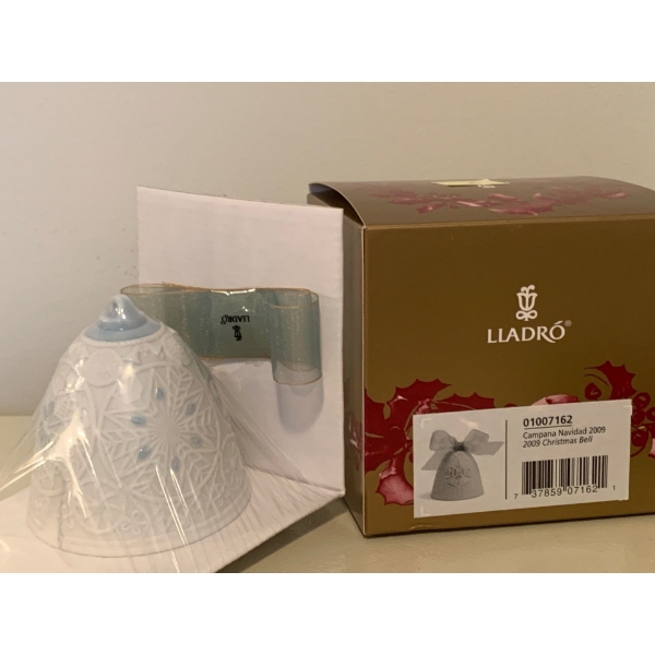  LLADRO Porcelain 2009 Christmas Bell - 3.5T 
