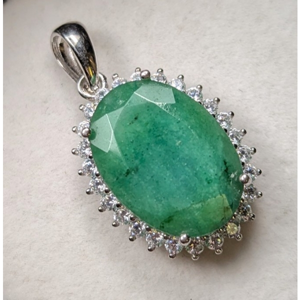 5.19 g Certified Silver Emerald gemstone Pendant ($11,794 Appraisal)