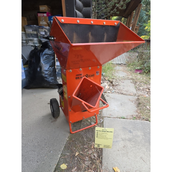 Echo Bear Cat Chipper/Shredder, Non-Running