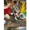 Image 3 : large selection of miscellaneous tools, screwdrivers Allan Keyes parts washer Lincoln welding wire 