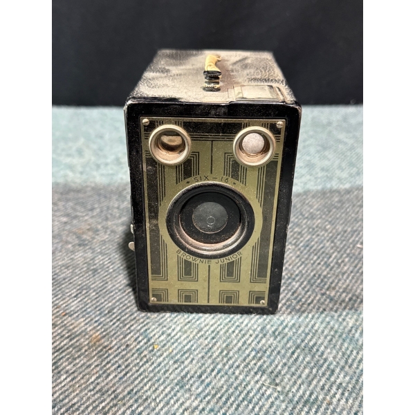 Kodak Brownie Junior Six-16 Box Camera