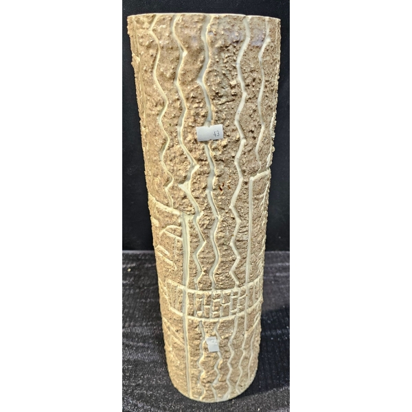 Reagh Studio Vancouver Made Ceramic Vase