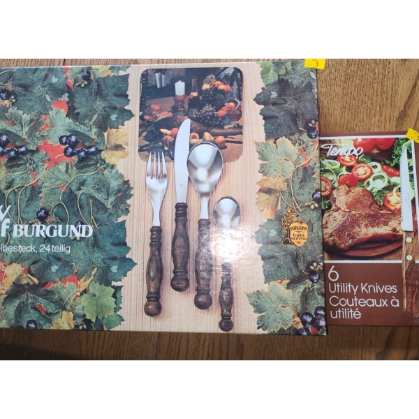 WMF Burgund 24 Piece Tablesetting and Tempo 6 Utility Knives 