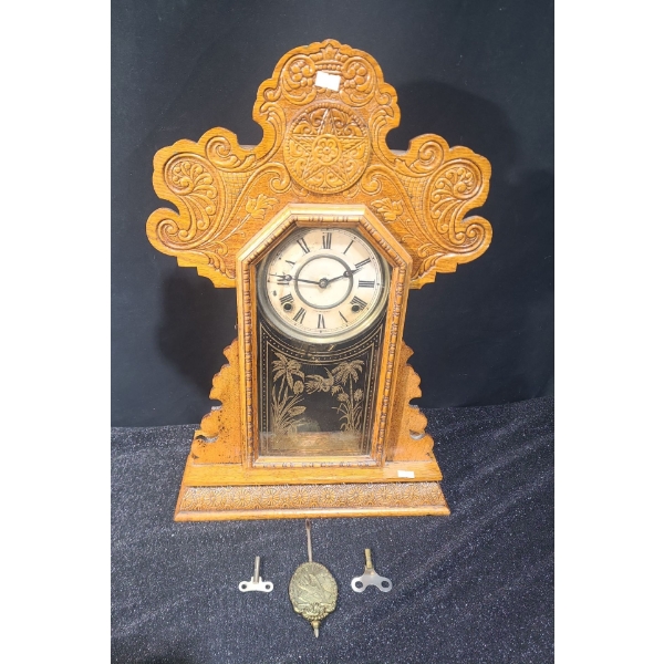 "Urania" Vintage Wooden Clock by E.Ingram Co. 15 W, 5 D, 22 T 
