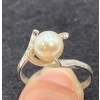 Image 1 : Silver Plated and Pearl Ring (total weight 1.8g)