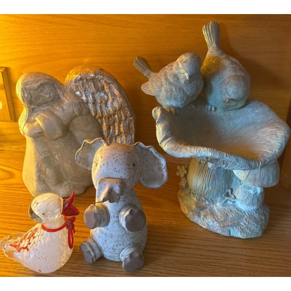 Handmade Stonewear Pottery Figurines w/ Fenton Art Glass Duck 3"Tall