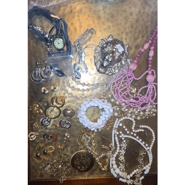 Fashion Jewelry: Earrings/ Clip/ Stud, Necklaces, Bracelets, Men's Diesel Watch, Lion Belt Buckle 