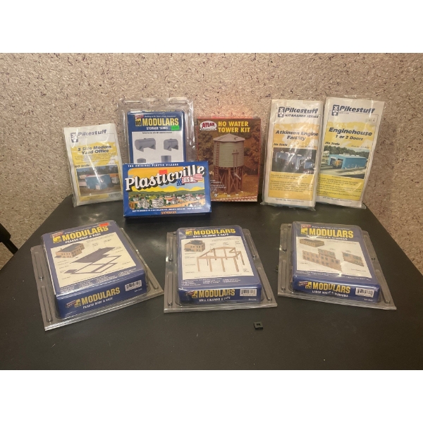 HO Scale Enginehouse, Engine Facility, Water Tower, Tanks, Building, Yard Office, Modular Walls and 