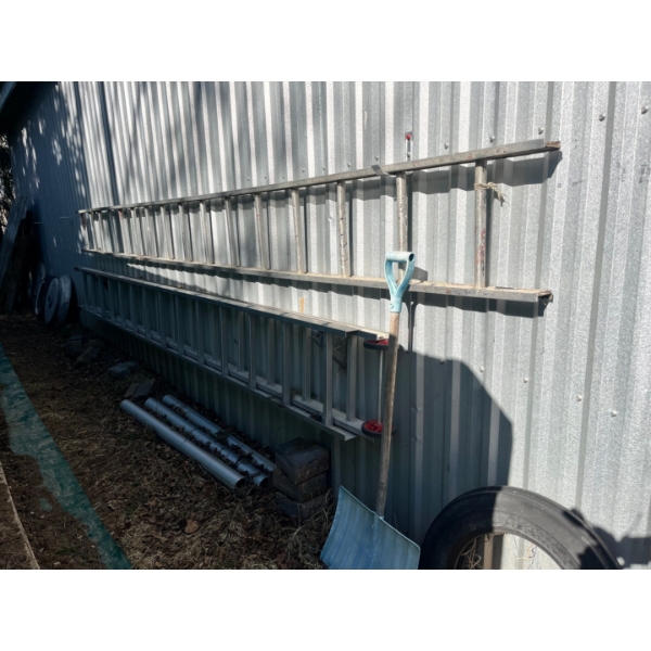 2 x 20 ft - 24 ft aluminum ladder/ extension ladder 