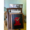 Image 1 : 16 Piece Set of Frames and Framed Art