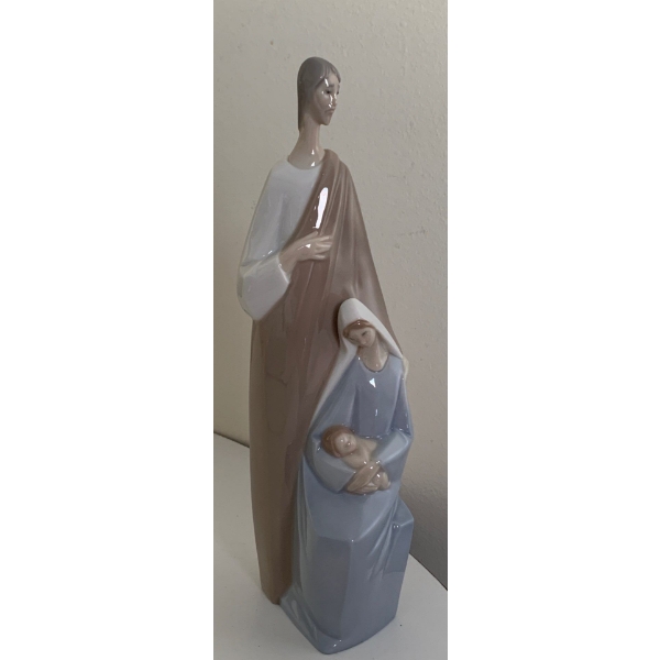 LLADRO Porcelain Nativity Figurine  - 9T  