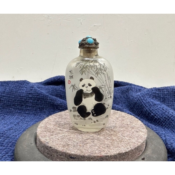 Panda Glass Snuff Bottle with Spoon 3H 