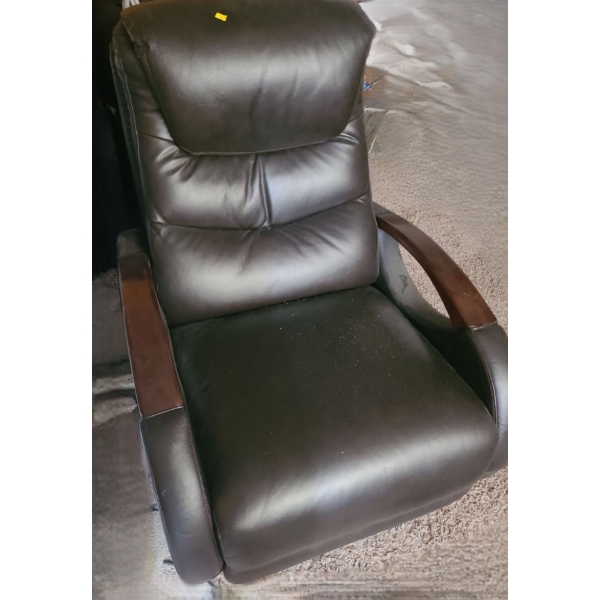 Brown Leather Rocker/ Recliner 30 W, 32 D, 40 T