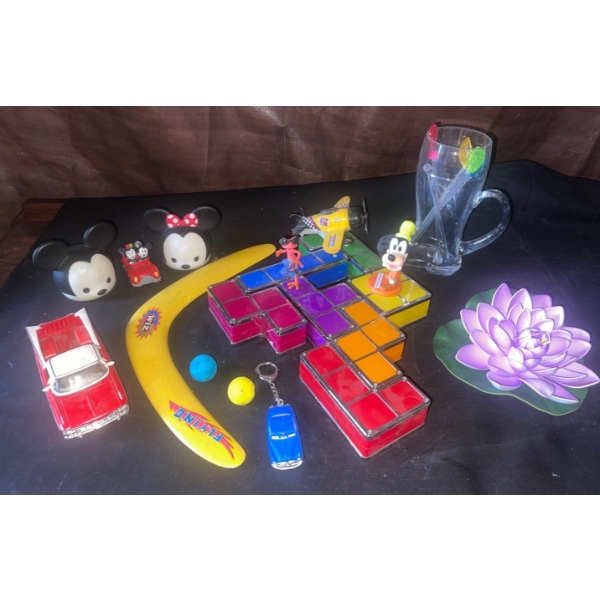 Children's Collectables - Tetris Block Lights Mickey Mouse Figurine Boomerang & More