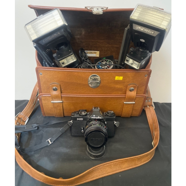 MINOLTA XD Camera w/ Flash Package in Leather Messenger Bag