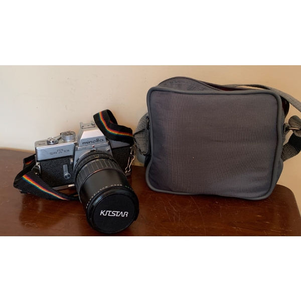 Minolta SRT101 & Lens 80-200M w/ Travel Pouch