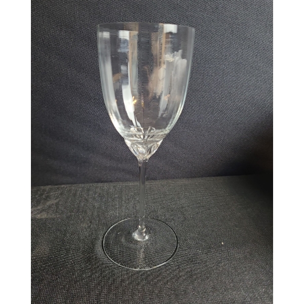 Set of 8 Red Wine Glasses, 200 ml Capacity 