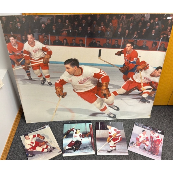 36" x 30" Detroit Red Wings Hockey Action Print and Four Additional Photos