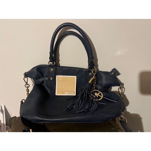 Michael Kors Black Leather hand bag in like new condition 