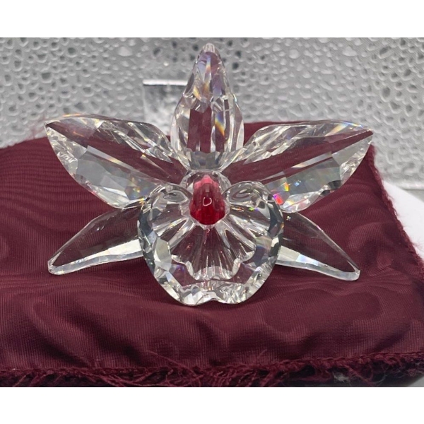 Swarovski Crystal Light Pink/ Red Orchid 