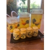 Image 2 : Oak Wood Clock with Rooster Glass Canisters x3, Oil Lamp With Yellow Glass, 4 Spice Shakers With Sta
