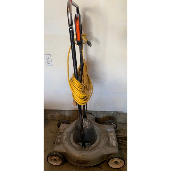 Black & Decker Electric Mower/Mulcher w/ 100 Ft Extension Cord