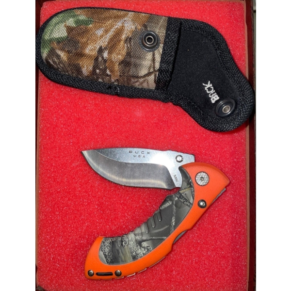 Buck Knives 395 Knife w/ Case
