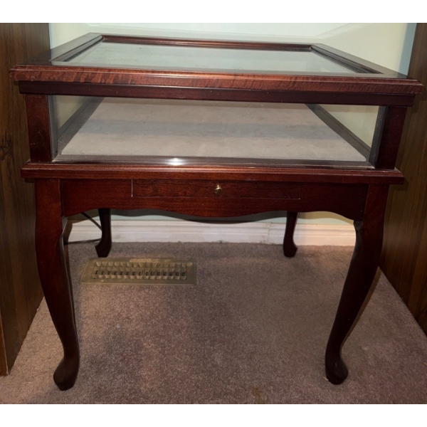 Vintage Bombay Company Queen Anne Curio Display Cabinet w/ Lift Top 22x17x23