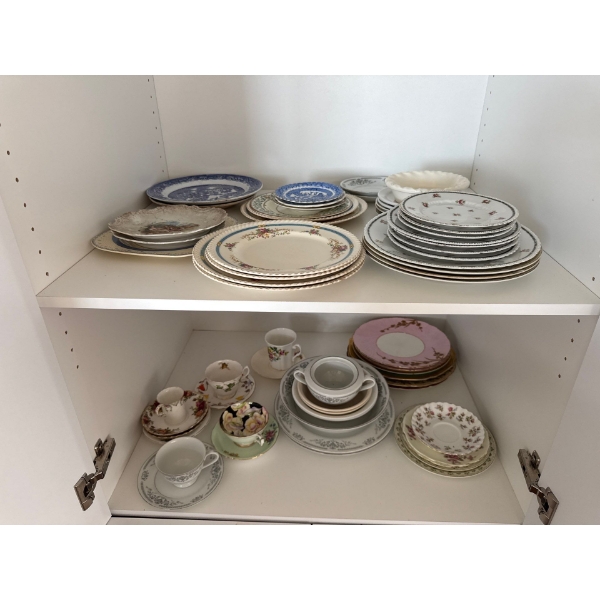 Cupboard Contents - Assorted Quality China Plates & Tea Cups 