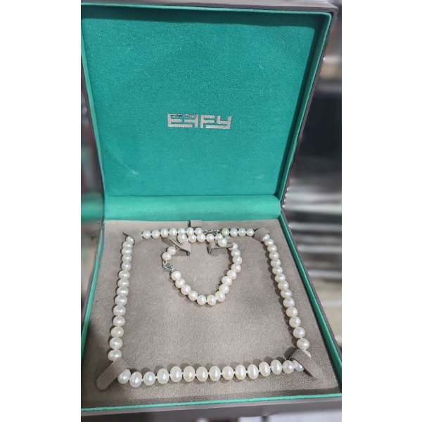 Freshwater Pearl Set- Necklace and Bracelet