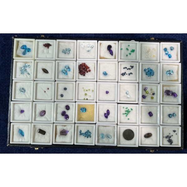 Tray of Unauthenticated Loose Gemstones