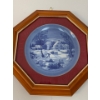 Image 3 : Decorative Collectable Plates in Shadow Boxes (3 Count)