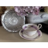 Image 3 : Decorative Lot: Aynsley Teacup, Glass Accents, Faux Flowers, and More