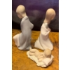 Image 3 : LLADRO Porcelain 'Coleccion Nacimento' 6.5T 3 Piece Nativity Set