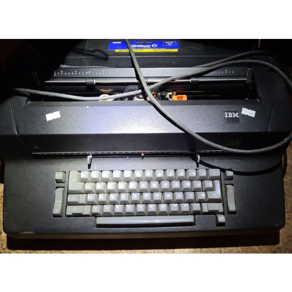 IBM Electric Typewriter 