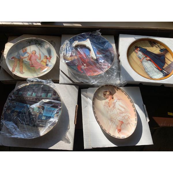 Decorative Plates Collection 
