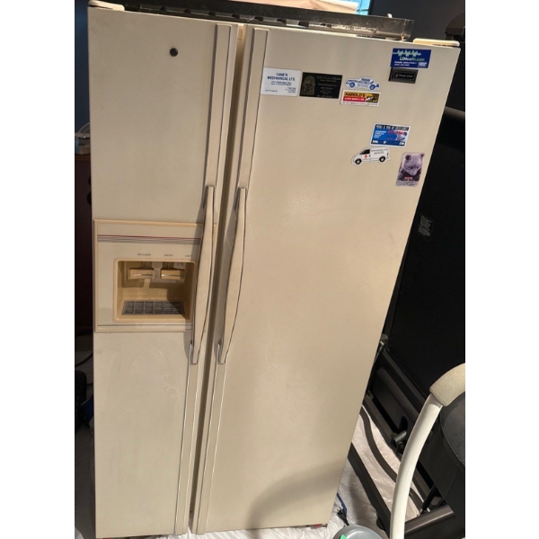 AHA Fridge Model No. RC20K-3AW - 31W, 29D, 67T 